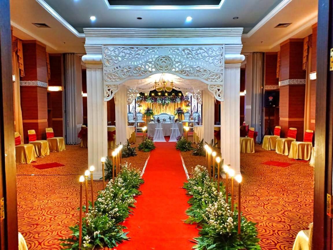 Horison Balairung Jakarta Luaran gambar